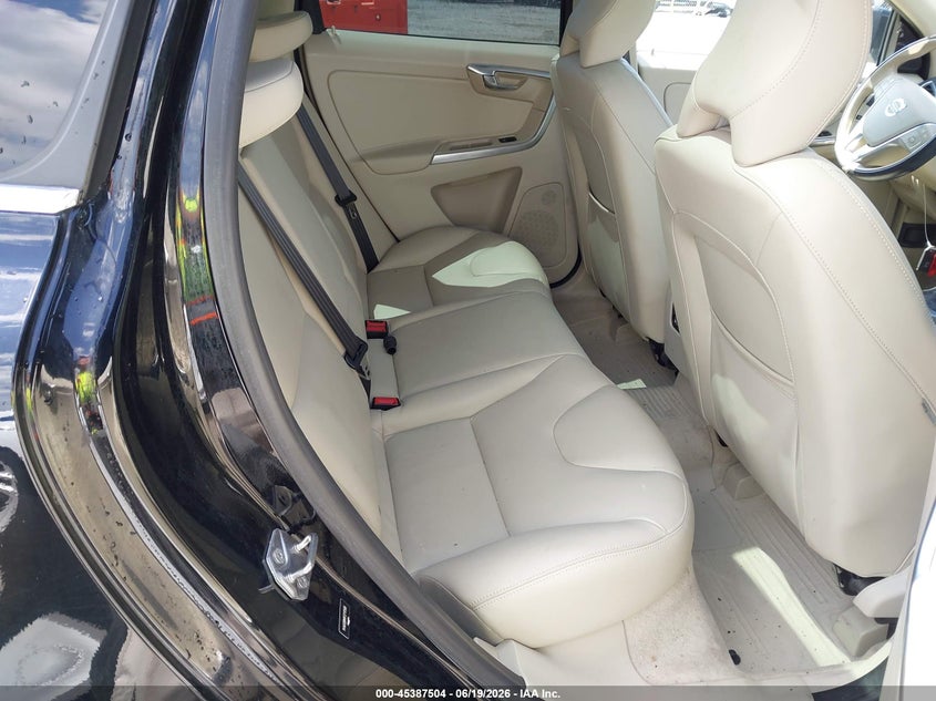 2015 Volvo Xc60 VIN YV4612RM1F2717588 IAAI salvage auction — RIGHT REAR, Clear (Virginia), sold $5,600 on 2026-07-24 (photo 8)