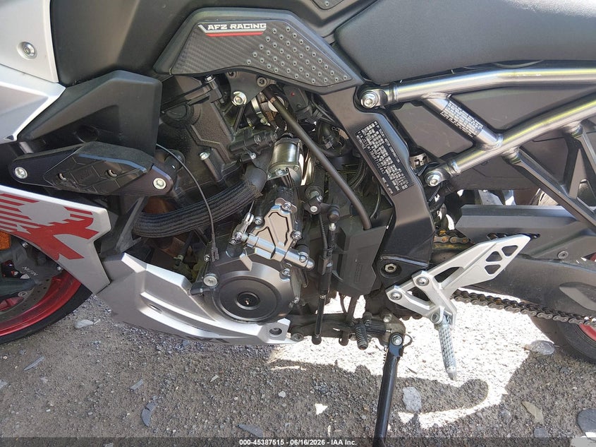 2024 Suzuki Gsx VIN JS1EM13B6R7102463 IAAI salvage auction — RIGHT SIDE, Salvage (Tennessee), sold $2,550 on 2026-07-08 (photo 9)