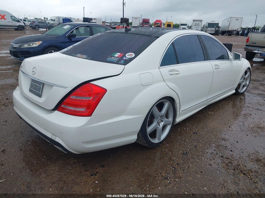 2013 Mercedes-benz S-klasse VIN WDDNG7DB6DA521509 IAAI salvage auction — RIGHT SIDE, Salvage (Texas), sold $825 on 2026-07-29 (photo 4)