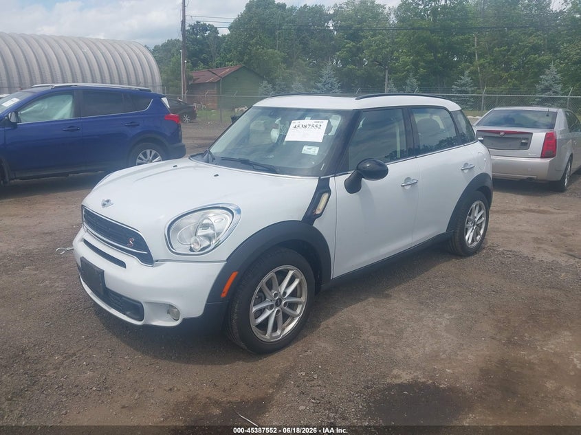 2015 Mini Countryman VIN WMWZC3C54FWT02336 IAAI salvage auction — NORMAL WEAR, Salvage Title, sold $425 on 2026-08-20 (photo 2)
