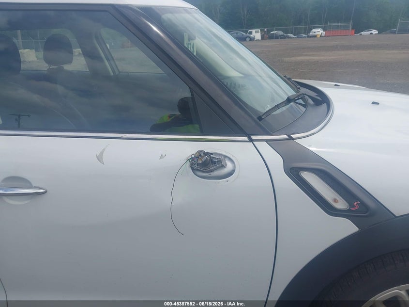 2015 Mini Countryman VIN WMWZC3C54FWT02336 IAAI salvage auction — NORMAL WEAR, Salvage Title, sold $425 on 2026-08-20 (photo 6)