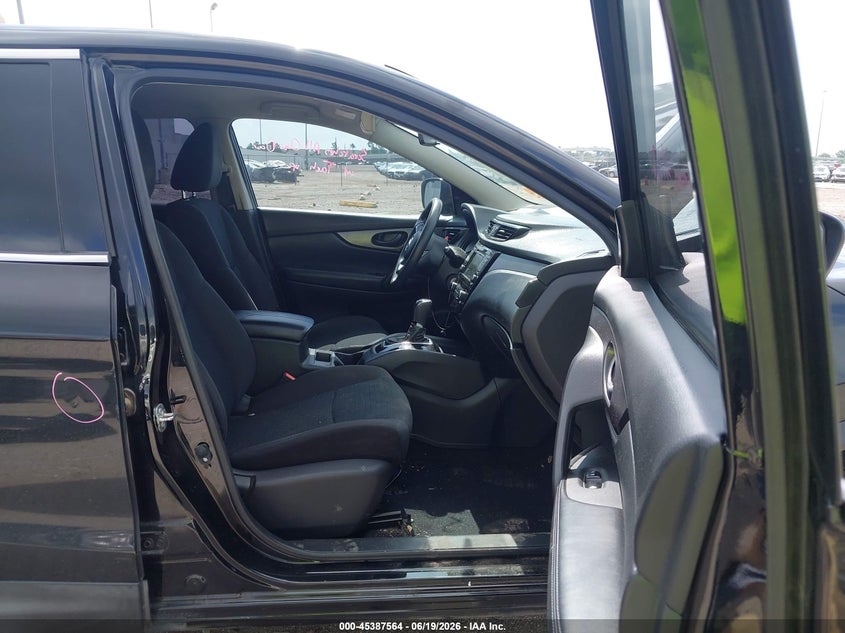 2019 Nissan Rogue VIN JN1BJ1CP9KW528031 IAAI salvage auction — REAR END, Salvage Title, sold $1,950 on 2026-08-02 (photo 5)