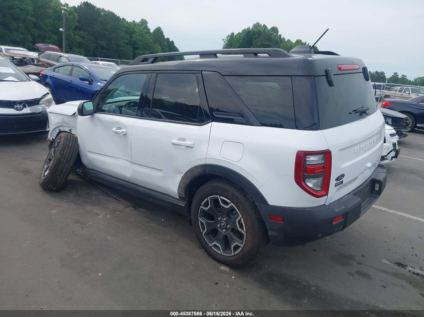 2025 Ford Bronco sport VIN 3FMCR9CN4SRF75487 IAAI salvage auction — SIDE, Salvage (North Carolina), sold $11,750 on 2026-08-19 (photo 3)