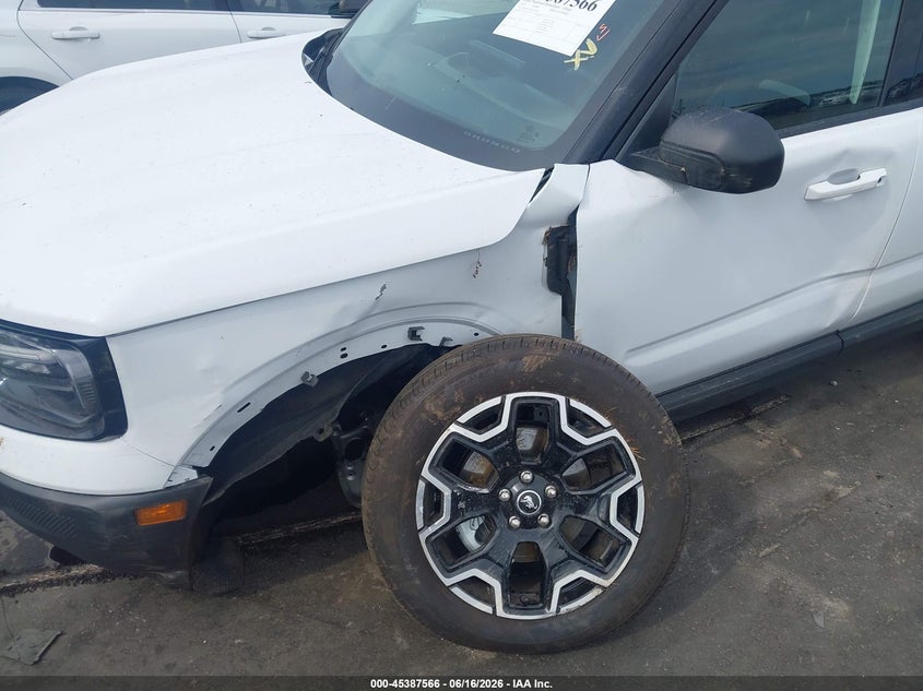 2025 Ford Bronco sport VIN 3FMCR9CN4SRF75487 IAAI salvage auction — SIDE, Salvage (North Carolina), sold $11,750 on 2026-08-19 (photo 6)