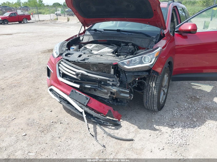 2017 Hyundai Santa fe VIN KM8SMDHF4HU200263 IAAI salvage auction — FRONT END, Clear (Wisconsin), sold $1,300 on 2026-07-28 (photo 6)