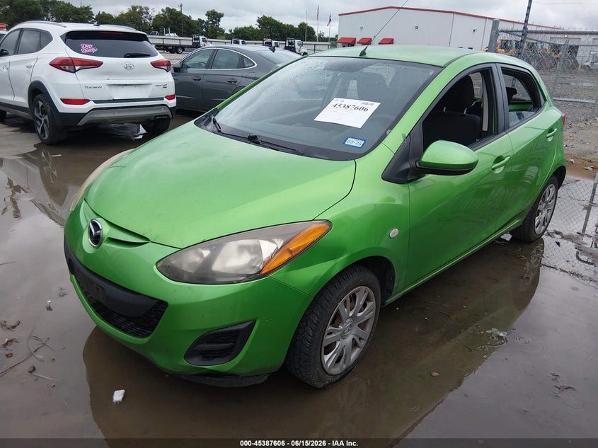 2013 Mazda 2 VIN JM1DE1KZ1D0165663 IAAI salvage auction — NORMAL WEAR, Clear (Massachusetts), sold $1,000 on 2026-07-07 (photo 2)
