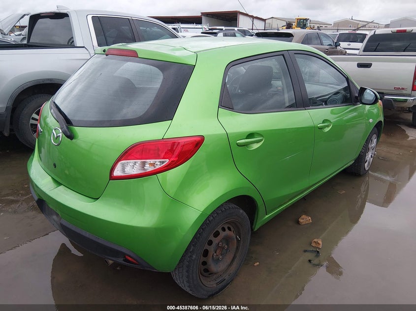 2013 Mazda 2 VIN JM1DE1KZ1D0165663 IAAI salvage auction — NORMAL WEAR, Clear (Massachusetts), sold $1,000 on 2026-07-07 (photo 4)