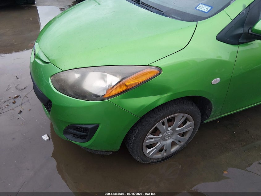 2013 Mazda 2 VIN JM1DE1KZ1D0165663 IAAI salvage auction — NORMAL WEAR, Clear (Massachusetts), sold $1,000 on 2026-07-07 (photo 6)
