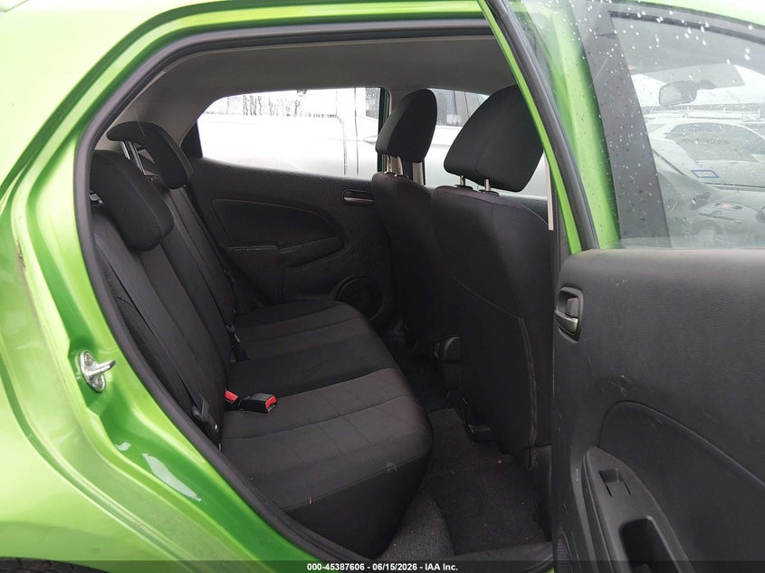 2013 Mazda 2 VIN JM1DE1KZ1D0165663 IAAI salvage auction — NORMAL WEAR, Clear (Massachusetts), sold $1,000 on 2026-07-07 (photo 8)