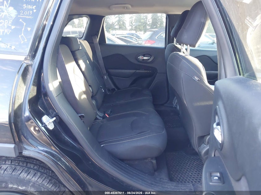 2016 Jeep Cherokee VIN 1C4PJMCS2GW221154 IAAI salvage auction — FRONT END, Salvage Title, sold $950 on 2026-07-22 (photo 8)