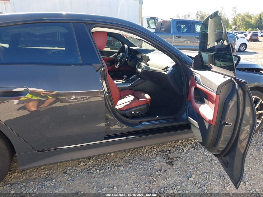 2023 BMW 4er VIN WBA73AV01PFN32172 IAAI salvage auction — FRONT & REAR, Bill Of Sale (Washington), sold $15,100 on 2026-07-29 (photo 5)