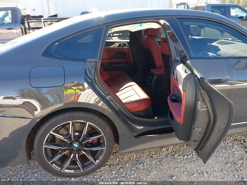 2023 BMW 4er VIN WBA73AV01PFN32172 IAAI salvage auction — FRONT & REAR, Bill Of Sale (Washington), sold $15,100 on 2026-07-29 (photo 8)