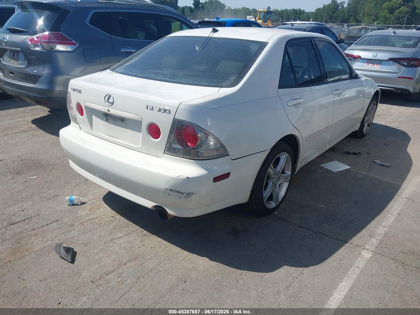 2001 Lexus Is 300 VIN JTHBD182210004298 IAAI salvage auction — NORMAL WEAR, Clear-Dealer Only (North Carolina), sold $1,200 on 2026-07-13 (photo 4)