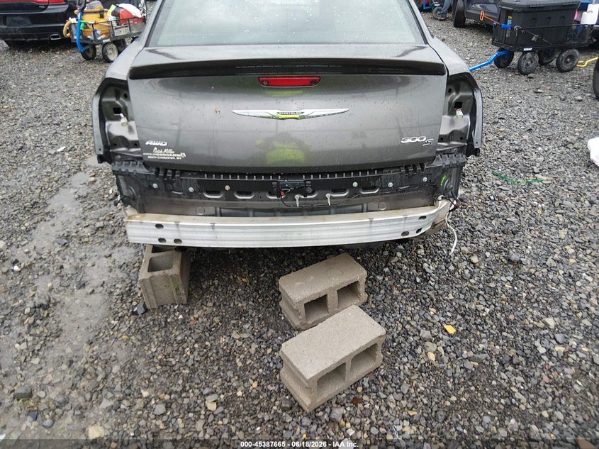 2018 Chrysler 300 VIN 2C3CCAGG8JH121292 IAAI salvage auction — FRONT & REAR, Salvage (West Virginia), sold $5,600 on 2026-07-23 (photo 6)