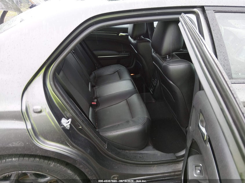 2018 Chrysler 300 VIN 2C3CCAGG8JH121292 IAAI salvage auction — FRONT & REAR, Salvage (West Virginia), sold $5,600 on 2026-07-23 (photo 8)