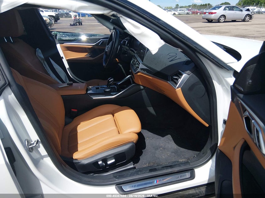 2023 BMW M440i Gran Coupe VIN WBA13AW07PFN83163 IAAI salvage auction — Side, Salvage (Minnesota), sold $23,625 on 2026-08-31 (photo 5)