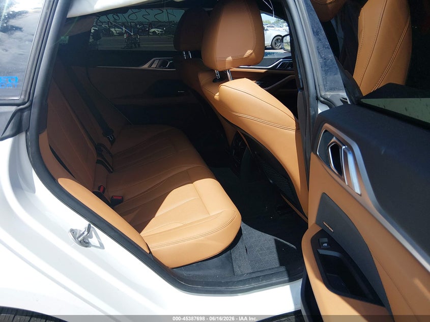 2023 BMW M440i Gran Coupe VIN WBA13AW07PFN83163 IAAI salvage auction — Side, Salvage (Minnesota), sold $23,625 on 2026-08-31 (photo 8)