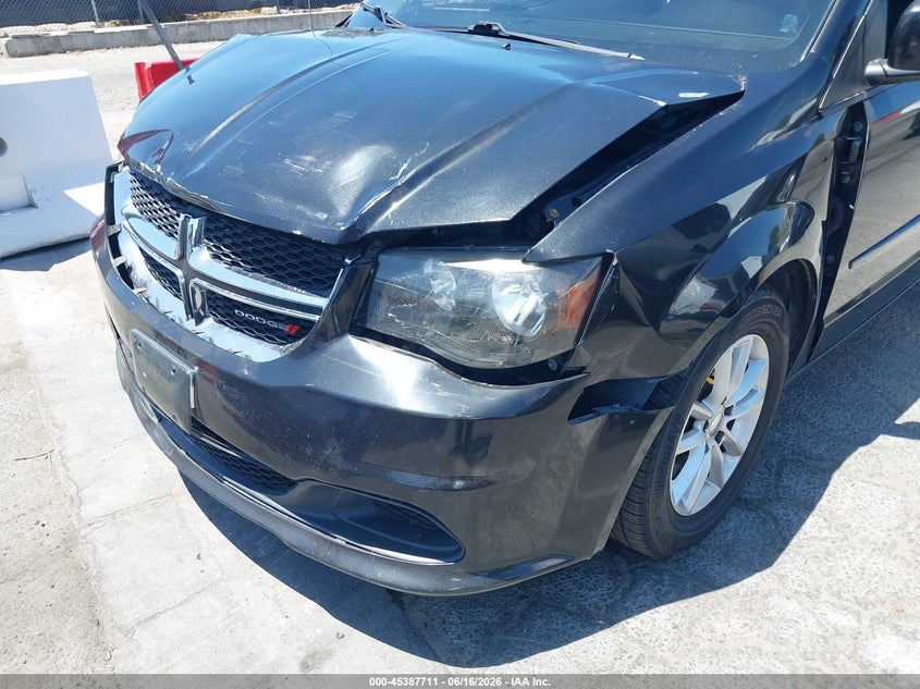 2013 Dodge Caravan VIN 2C4RDGCG1DR820371 IAAI salvage auction — FRONT END, Salvage (California), sold $675 on 2026-07-09 (photo 6)