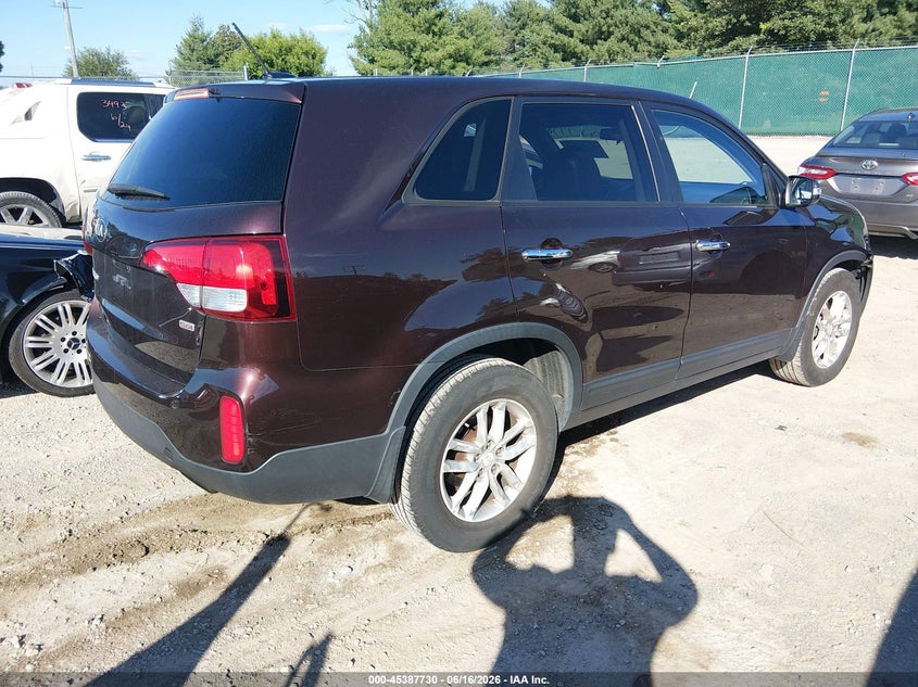 2015 Kia Sorento VIN 5XYKT3A60FG629362 IAAI salvage auction — FRONT END, Salvage (Kentucky), sold $800 on 2026-07-29 (photo 4)