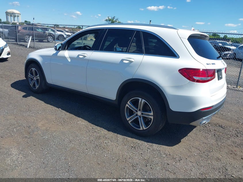 2017 Mercedes-benz Glc VIN WDC0G4KB6HF116016 IAAI salvage auction — RIGHT FRONT, Salvage (Idaho), sold $4,250 on 2026-07-16 (photo 3)