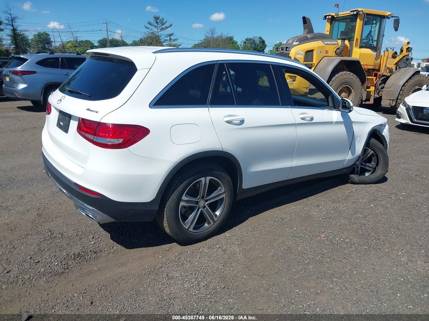 2017 Mercedes-benz Glc VIN WDC0G4KB6HF116016 IAAI salvage auction — RIGHT FRONT, Salvage (Idaho), sold $4,250 on 2026-07-16 (photo 4)