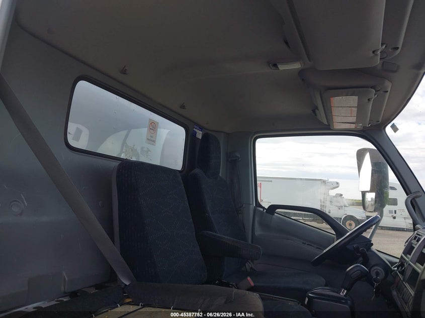 2020 Hino Xjc710/xfc710 VIN JHHHDM2H0LK004752 IAAI salvage auction — NORMAL WEAR, Clear (California), sold $25 on 2026-07-21 (photo 8)