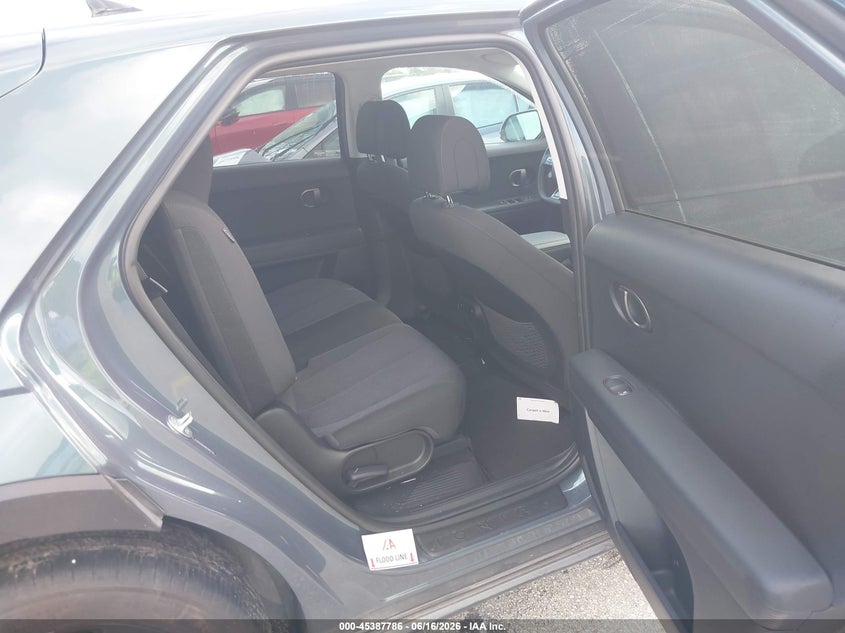 2025 Hyundai Ioniq 5 VIN 7YAKM4DA9SY007131 IAAI salvage auction — WATER/FLOOD, Salvage Title, sold $25 on 2026-07-30 (photo 8)