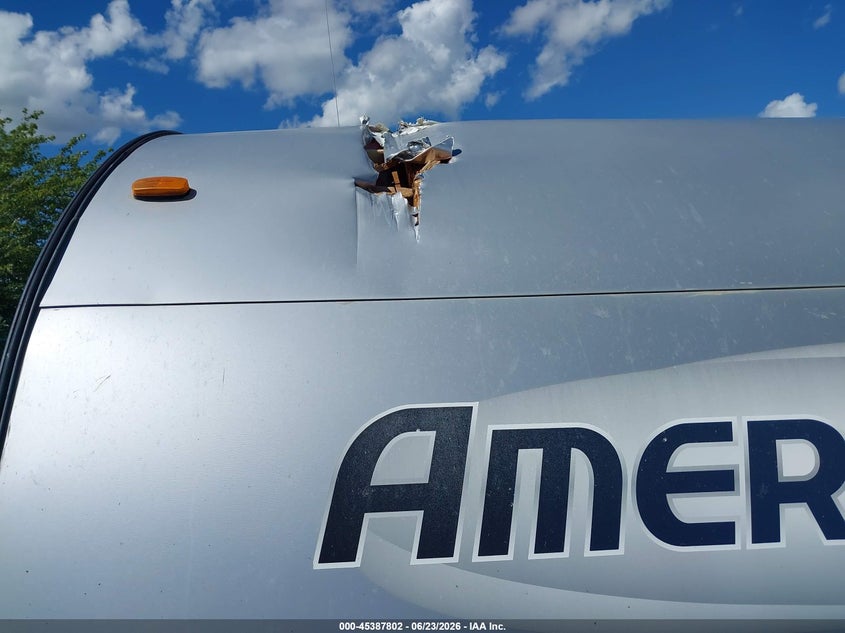2017 Gulfstream Ameri-lite VIN 1NL1GTM25H1122821 IAAI salvage auction — ALL OVER, Clear (North Dakota), sold $75 on 2026-07-28 (photo 6)