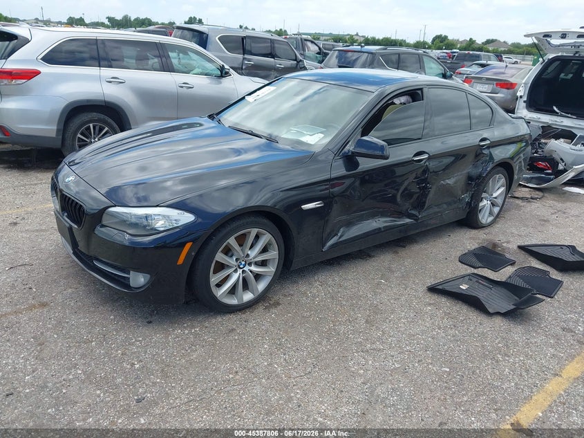 2012 BMW 5er VIN WBAFR7C56CC813066 IAAI salvage auction — LEFT SIDE, Salvage Title, sold $2,850 on 2026-07-22 (photo 2)