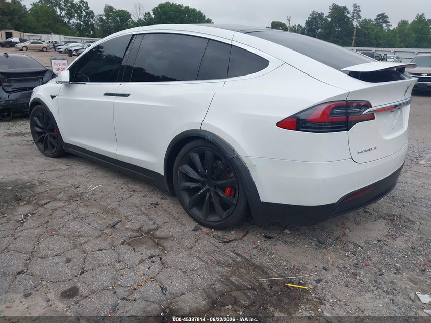 2017 Tesla Model x VIN 5YJXCBE49HF067514 IAAI salvage auction — REAR END, Salvage (Georgia), sold $10,500 on 2026-07-19 (photo 3)