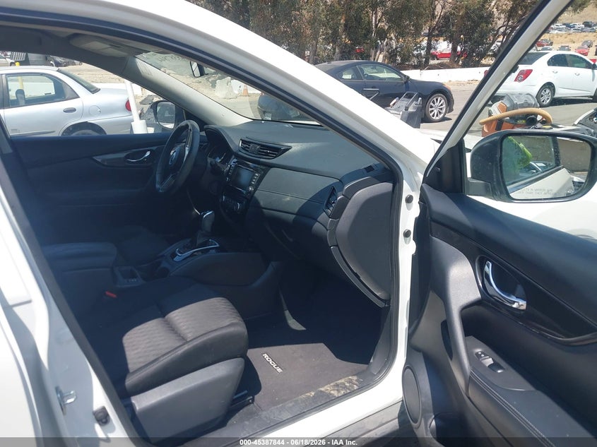 2018 Nissan Rogue VIN KNMAT2MT5JP619942 IAAI salvage auction — FRONT & REAR, Salvage Title, sold $3,000 on 2026-07-23 (photo 5)