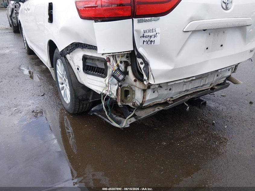 2015 Toyota Sienna VIN 5TDYK3DC2FS571711 IAAI salvage auction — REAR END, Salvage (Louisiana), sold $2,850 on 2026-07-13 (photo 6)
