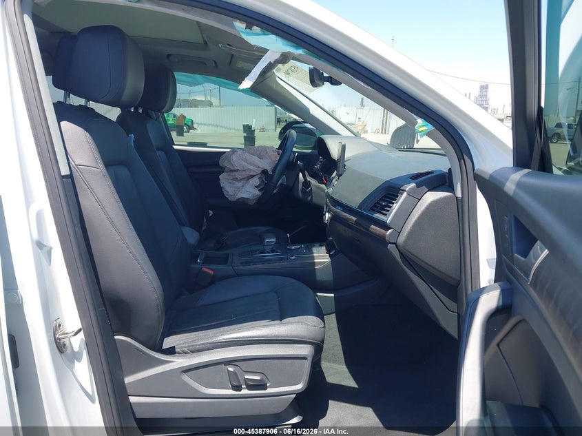 2019 Audi Q5 VIN WA1ANAFY3K2049378 IAAI salvage auction — FRONT END, Salvage (California), sold $5,700 on 2026-07-22 (photo 5)