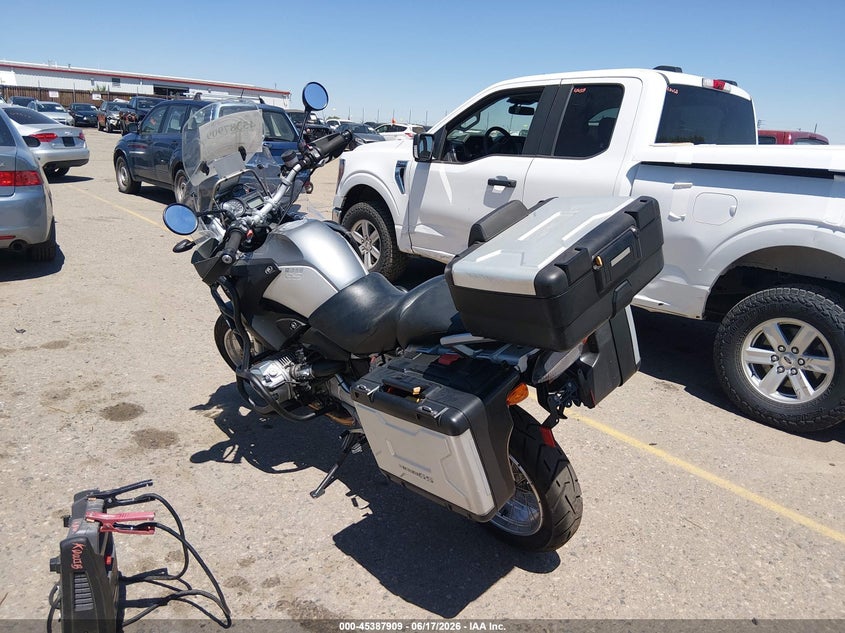 2007 BMW R 1200 VIN WB10317A37ZR41599 IAAI salvage auction — NORMAL WEAR, Clear (Colorado), sold $1,600 on 2026-07-07 (photo 3)