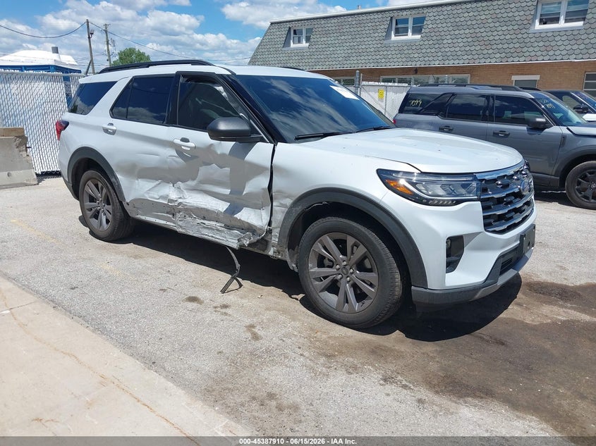 2025 Ford Explorer VIN 1FMUK8DH2SGC88040 — IAAI salvage auction photo