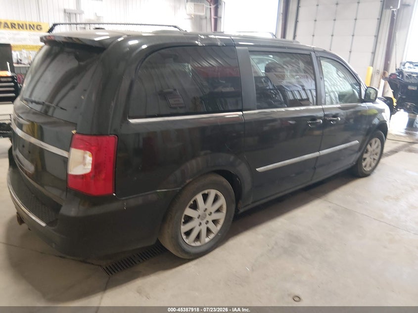 2013 Chrysler Town & country VIN 2C4RC1BGXDR631672 IAAI salvage auction — STORM DAMAGE, Wait Title, sold $825 on 2026-09-28 (photo 4)