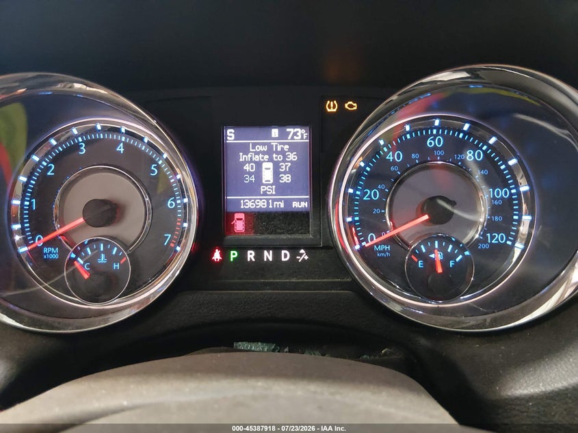 2013 Chrysler Town & country VIN 2C4RC1BGXDR631672 IAAI salvage auction — STORM DAMAGE, Wait Title, sold $825 on 2026-09-28 (photo 7)