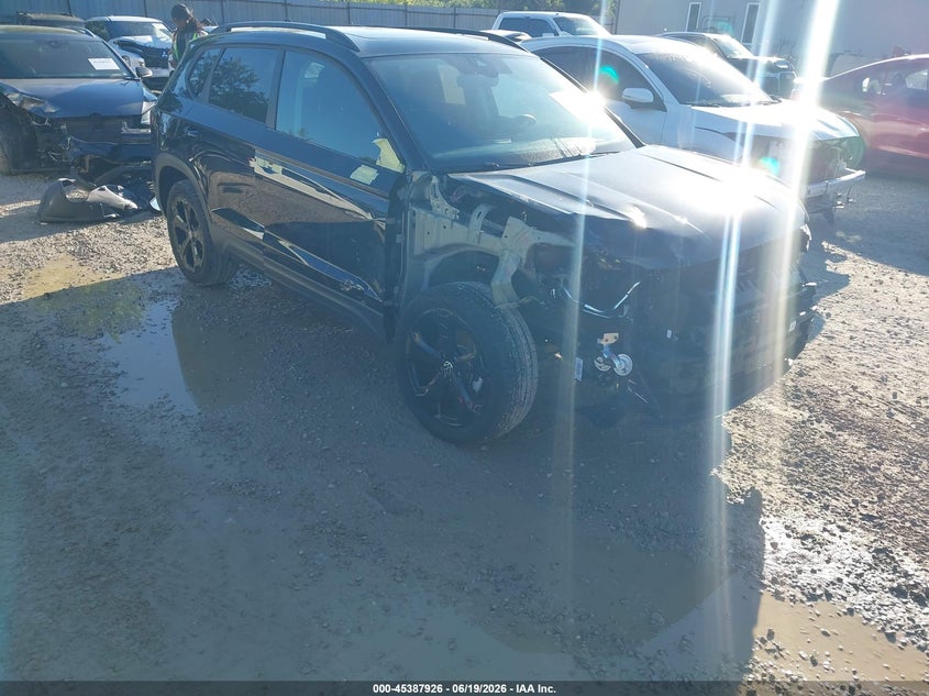2025 Volkswagen Taos VIN 3VV2C7B27SM083838 — IAAI salvage auction photo