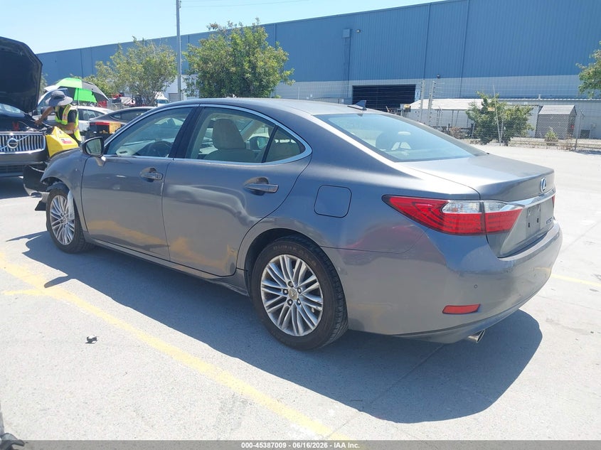 2013 Lexus ES VIN JTHBK1GG9D2034622 IAAI salvage auction — FRONT END, Salvage (California), sold $2,550 on 2026-07-08 (photo 3)