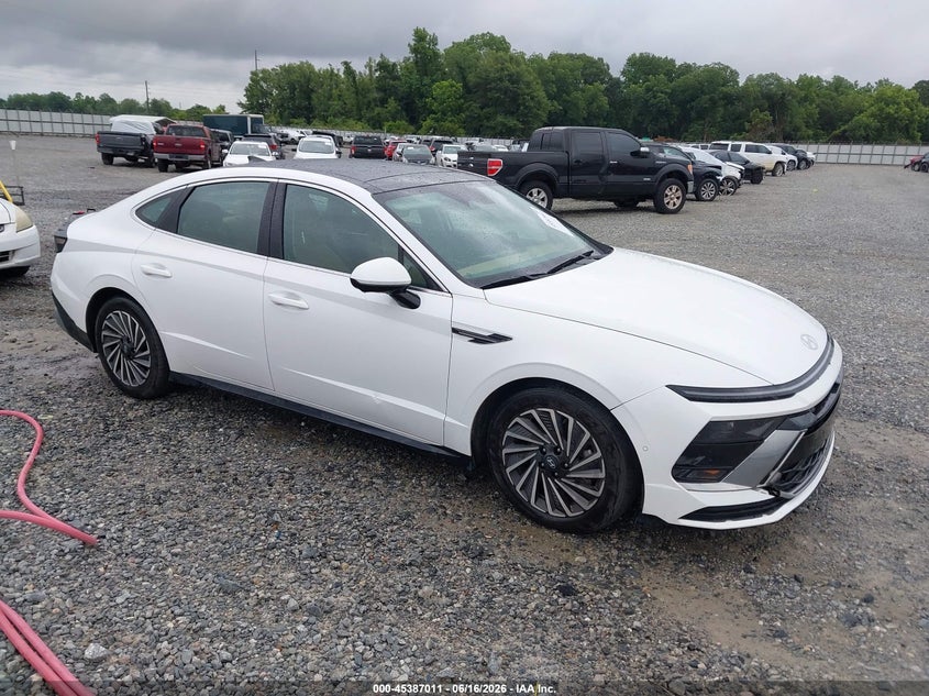 2024 Hyundai Sonata hybrid VIN KMHL54JJ4RA093105 IAAI salvage auction — NORMAL WEAR, Repossession Paperwork (Georgia), sold $21,650 on 2026-07-06 (photo 1)