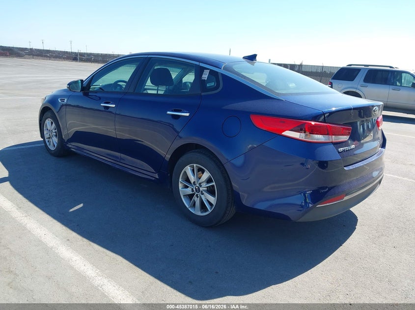 2018 Kia Optima VIN 5XXGT4L33JG191500 IAAI salvage auction — NORMAL WEAR, Clear - Dealer Only (California), sold $1,225 on 2026-07-13 (photo 3)