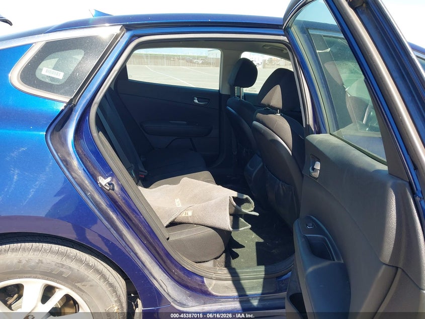 2018 Kia Optima VIN 5XXGT4L33JG191500 IAAI salvage auction — NORMAL WEAR, Clear - Dealer Only (California), sold $1,225 on 2026-07-13 (photo 8)