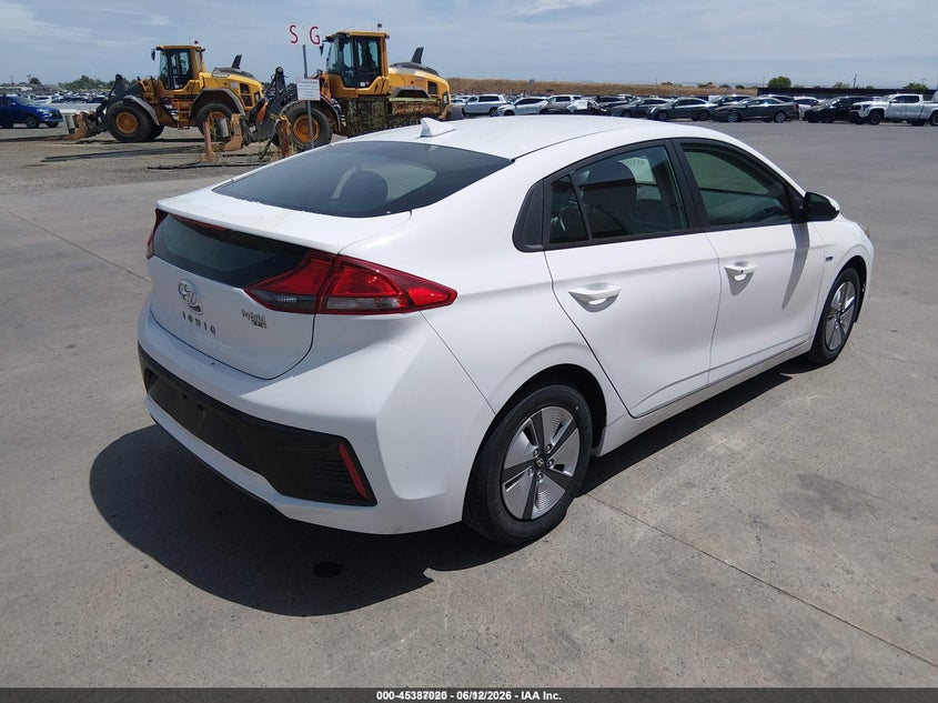 2019 Hyundai Ioniq hybrid VIN KMHC65LC3KU107663 IAAI salvage auction — NORMAL WEAR, SF97 (California), sold $75 on 2026-07-30 (photo 4)