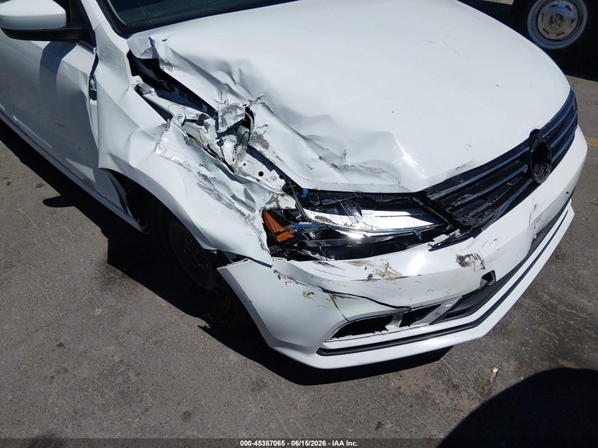 2017 Volkswagen Jetta VIN 3VW2B7AJ5HM215527 IAAI salvage auction — FRONT END, Salvage (Utah), sold $2,050 on 2026-07-09 (photo 6)