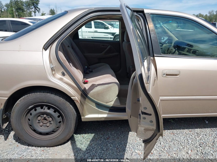 1999 Toyota Camry VIN JT2BG28K0X0317415 IAAI salvage auction — FRONT END, Bill Of Sale (Washington), sold $300 on 2026-07-22 (photo 8)