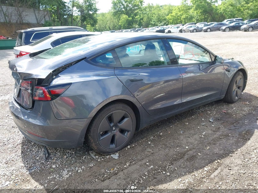 2023 Tesla Model 3 VIN 5YJ3E1EA4PF703036 IAAI salvage auction — REAR END, Salvage (Pennsylvania), sold $5,800 on 2026-07-29 (photo 4)