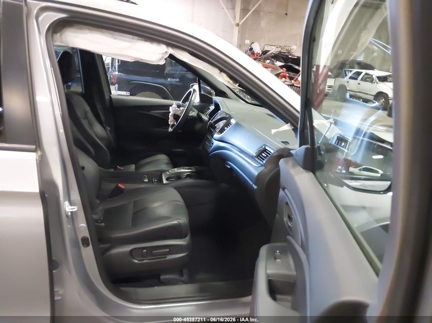 2022 Honda Pilot VIN 5FNYF6H85NB069788 IAAI salvage auction — FRONT END, Salvage (Oregon), sold $8,300 on 2026-07-31 (photo 5)