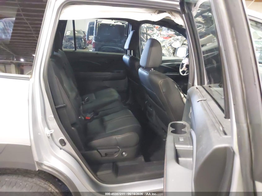 2022 Honda Pilot VIN 5FNYF6H85NB069788 IAAI salvage auction — FRONT END, Salvage (Oregon), sold $8,300 on 2026-07-31 (photo 8)