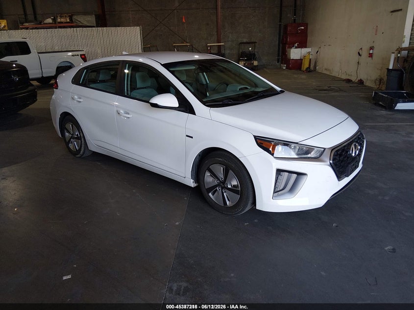 2020 Hyundai Ioniq hybrid VIN KMHC65LC8LU220395 IAAI salvage auction — NORMAL WEAR, SF97 (California), sold $2,650 on 2026-07-30 (photo 1)