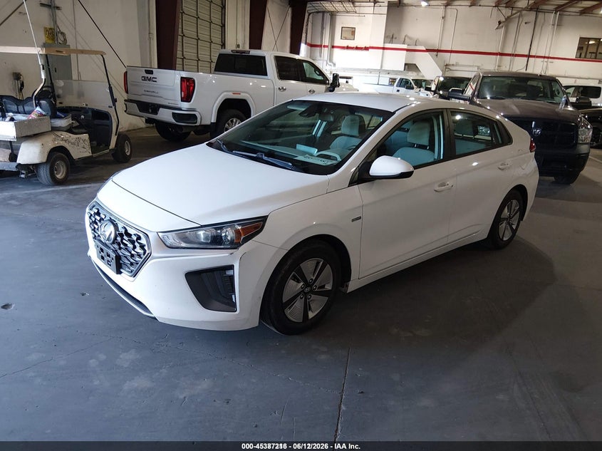 2020 Hyundai Ioniq hybrid VIN KMHC65LC8LU220395 IAAI salvage auction — NORMAL WEAR, SF97 (California), sold $2,650 on 2026-07-30 (photo 2)